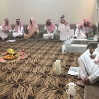 مجلس صلح في مدينة الرياض.