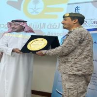 تكريم ئيس مركز الصم بحفر الباطن الاستاذ محمد بن حسين الخالدي